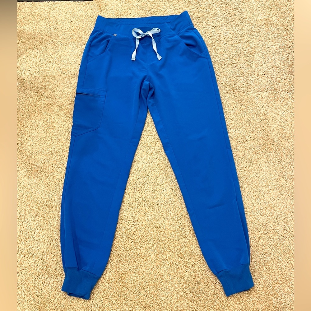 * SOLD* FIGS Zamora Jogger scrub pants in Royal Blue sz Small